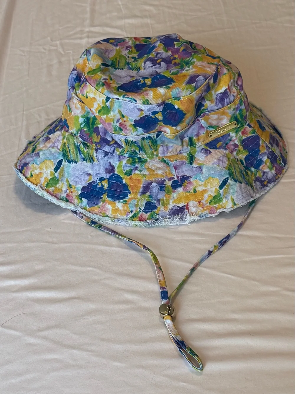 Bydee Bucket Hat in Diana Print